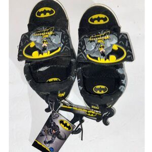 Boys Batman Superhero Shoes Youth Boys Size 11 New Sneakers Casual Play Shoes